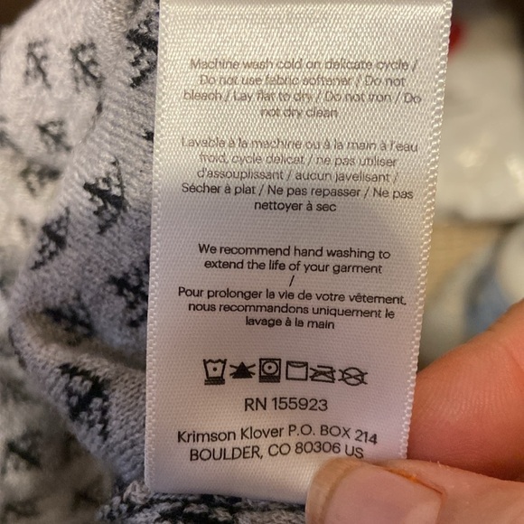 Gorgeous blue turtleneck sweater dress by krimson & klover size large
L98 - Picture 7 of 7